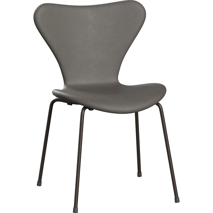 Photo of 3107 Sjuan, Fully Upholstered, Base Brown Bronze - Dining chairs - Arne Jacobsen