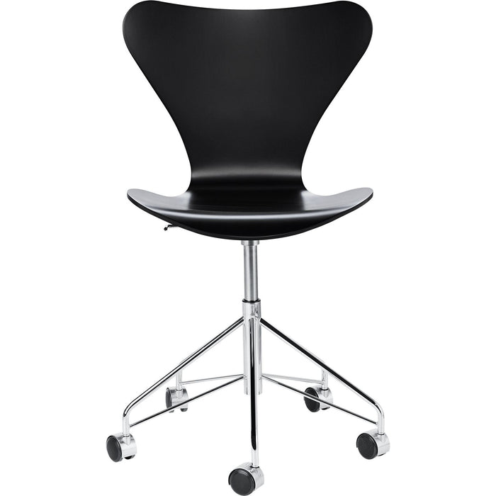 Photo of 3117 Series 7 Office Chair - Lacquered Beech Veneer