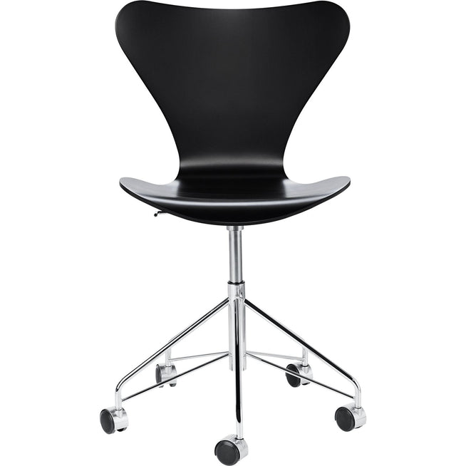 Photo of 3117 Series 7 Office Chair - Lacquered Beech Veneer
