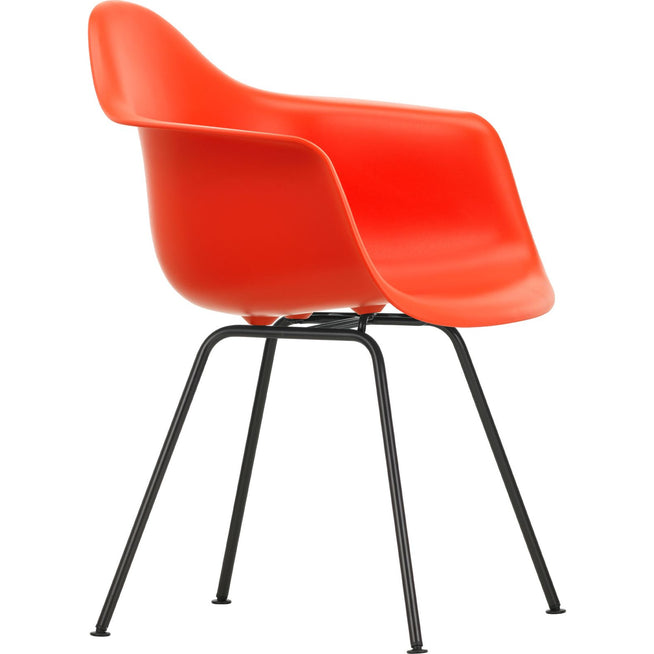 Photo of Eames Plastic Armchair Dax - 03 Poppy Red - Basic Dark Base - Matstolar - Charles & Ray Eames - Röd - Metall/plast