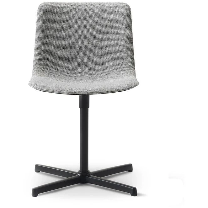 Photo of Pato Swivel Chair 4002 By Welling/ludvik - Full Upholstery - Kontorstol - Hallingdal 130 - W63 X D50 X H79,5 X Sh46,5 Cm