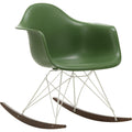 Eames Plastic Armchair Rar - 48 Forest - White Base - Dark Maple - Matstolar - Charles & Ray Eames - Grön - Metall/trä/plast