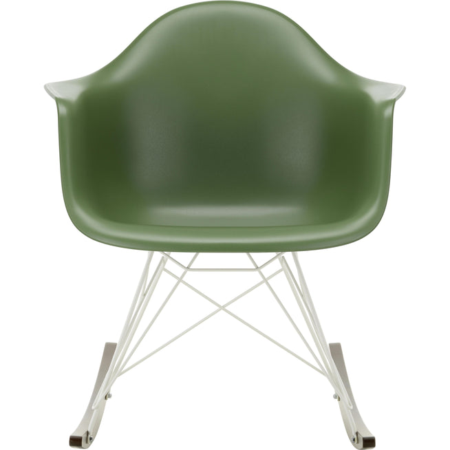 Photo of Eames Plastic Armchair Rar - 48 Forest - White Base - Dark Maple - Matstolar - Charles & Ray Eames - Grön - Metall/trä/plast