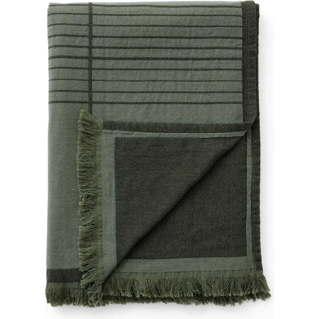 Photo of Untitled AP10 Throw