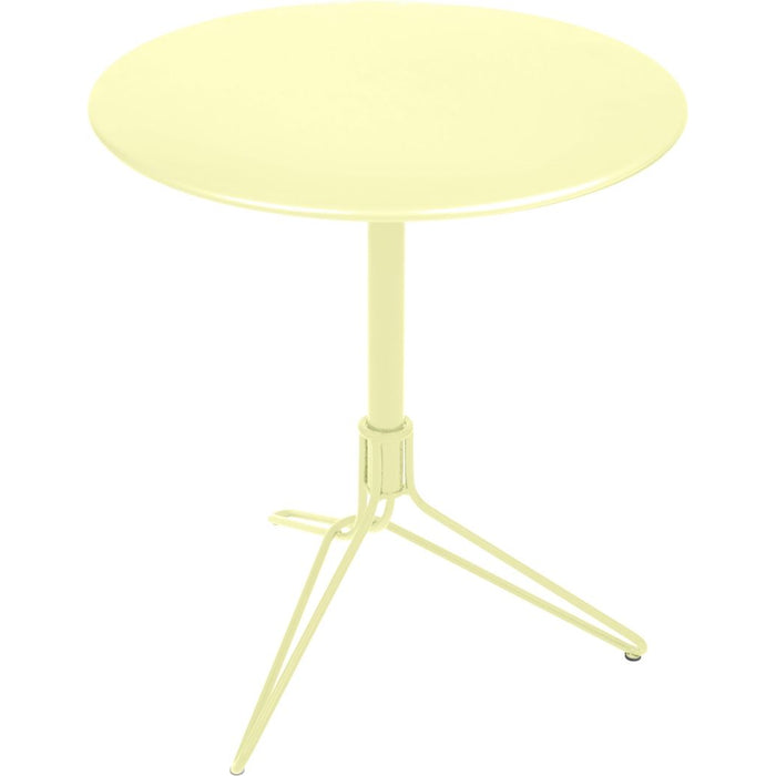 Photo of Flower Pedestal Table Frosted Lemon A6 - Matbord Utomhus - Harald Guggenbichler - Gul - Metall