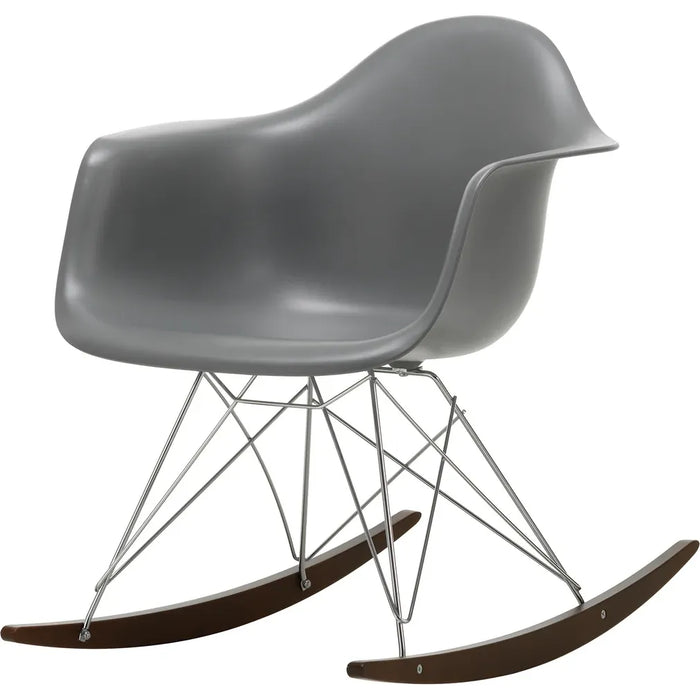 Eames Plastic Armchair Rar - 56 Granite Grey - Chrome Base - Dark Maple - Matstolar - Charles & Ray Eames - Grå - Metall/trä/plast