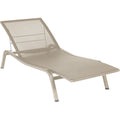 Alizé Sunlounger Nutmeg - Sun loungers & loungers - Pascal Mourgue - Metal