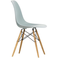 Eames Plastic Chair Dsw - 24 Light Grey - Ash Honey Tone - Matstolar - Charles & Ray Eames - Grå - Metall/trä/plast