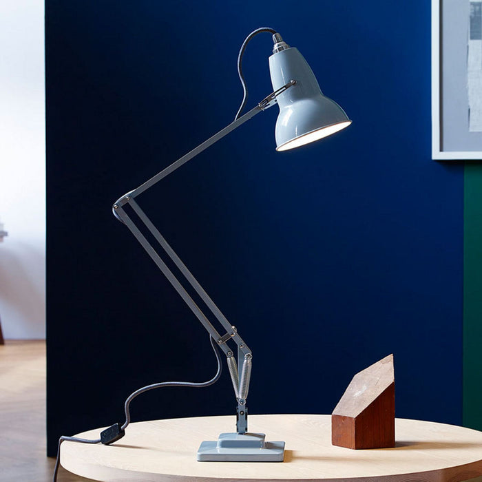 Photo of Original 1227 Desk Lamp Dove Grey - Skrivbordslampor - George Carwardine - Grå
