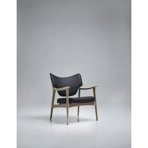 Veng lounge chair