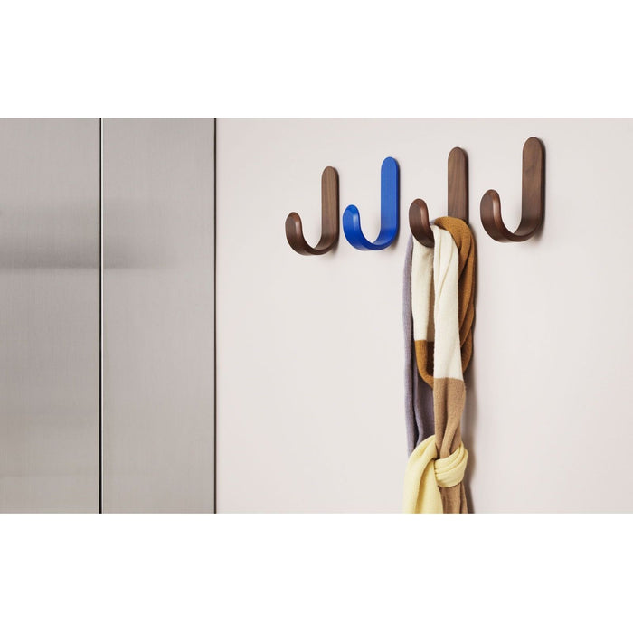 Photo of Curve Hook 1