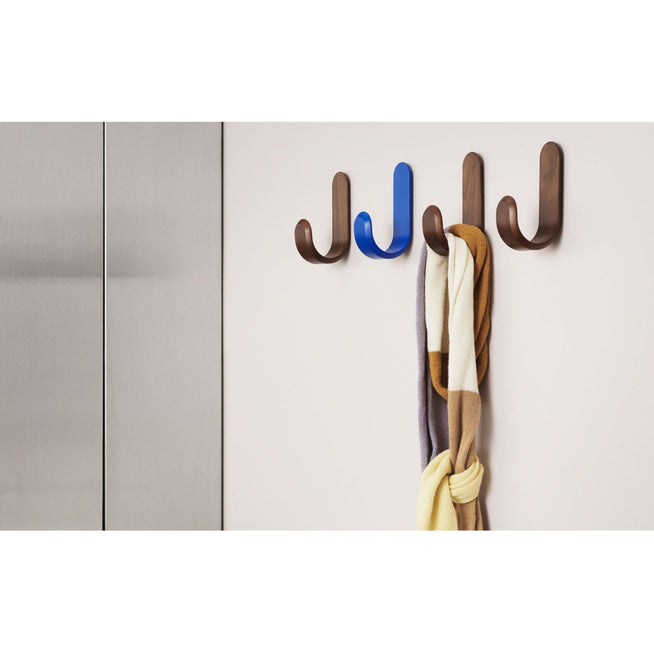 Photo of Curve Hook 1