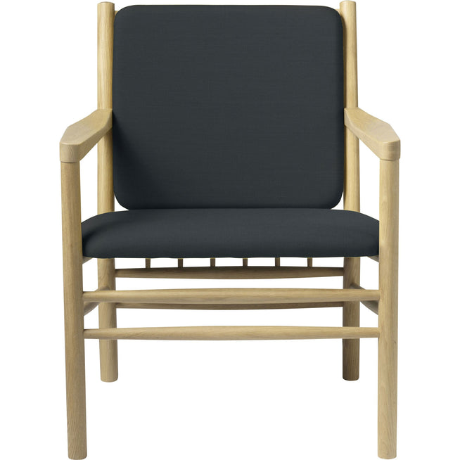 Photo of J147 Armchair - lacquered oak, dark