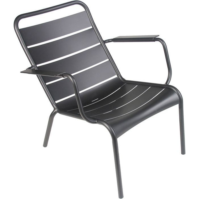 Photo of Luxembourg Low Armchair Liquorice 42 - Matstolar Utomhus - Frédéric Sofia - Svart - Metall