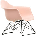 Eames Plastic Armchair Lar Pale Rose Dark Base - Fåtöljer - Charles & Ray Eames - Rosa - Metall/plast