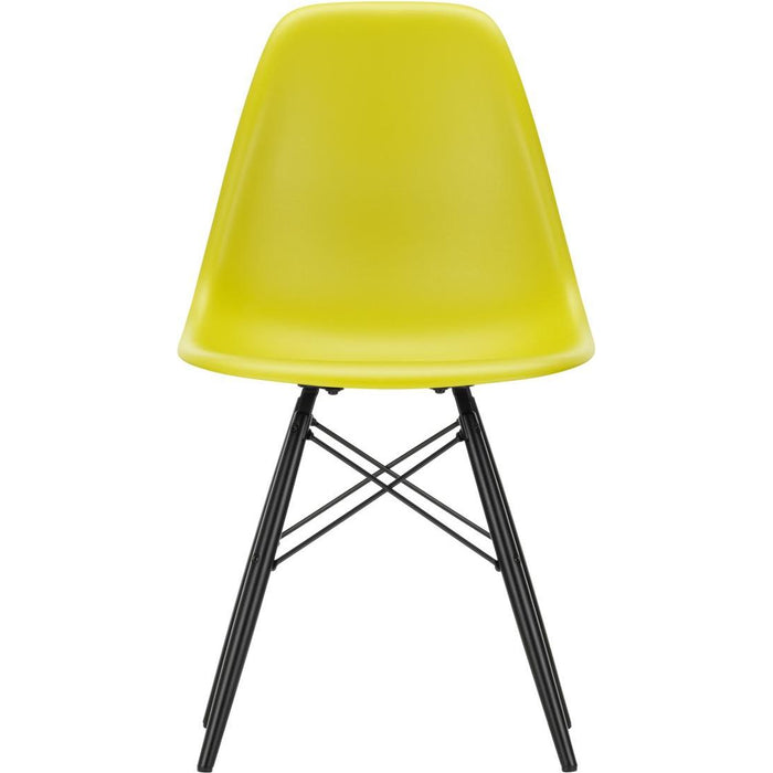 Eames Plastic Chair Dsw - 34 Mustard - Black Maple - Matstolar - Charles & Ray Eames - Gul - Metall/trä/plast