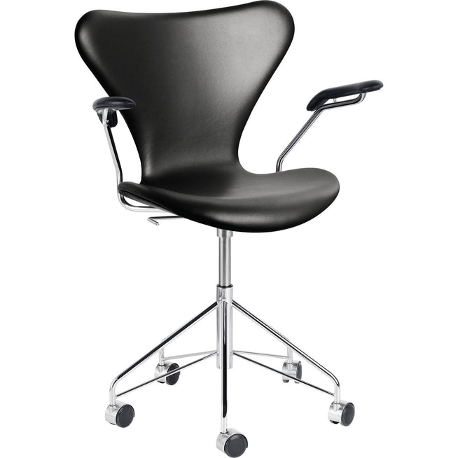 Photo of 3217 Sjuan - Full Upholstery, Leather, Essential Black - Desk Chairs - Arne Jacobsen - Black