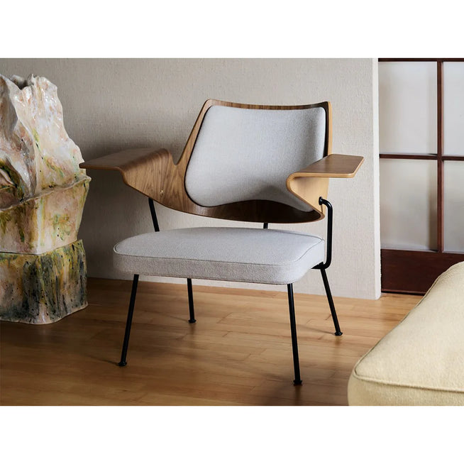 Photo of RFH RD8 Lounge Chair