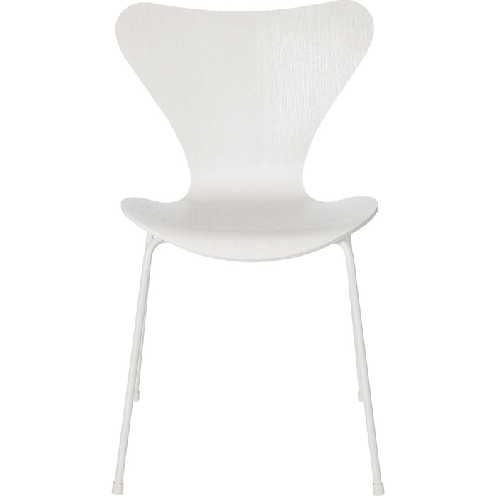 Photo of 3107 Sjuan Monochrome, coloured ash veneer, white - Dining chairs - Arne Jacobsen