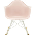 Eames Plastic Armchair Rar - 41 Pale Rose - White Base - Golden Maple - Matstolar - Charles & Ray Eames - Rosa - Metall/trä/plast