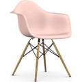 Eames Plastic Armchair Daw - 41 Pale Rose - Golden Maple - Matstolar - Charles & Ray Eames - Rosa - Metall/trä/plast