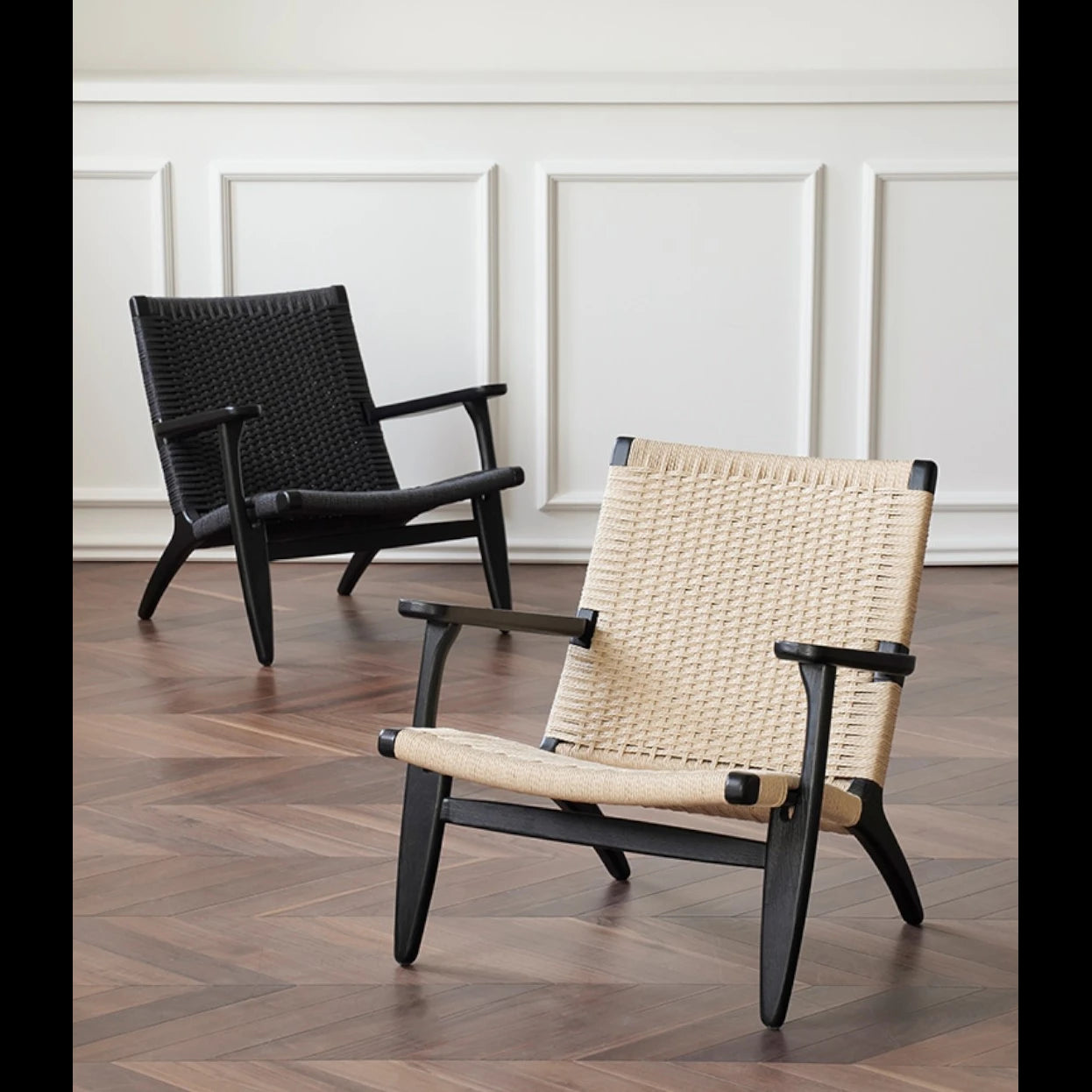 CH25 Lounge Chair