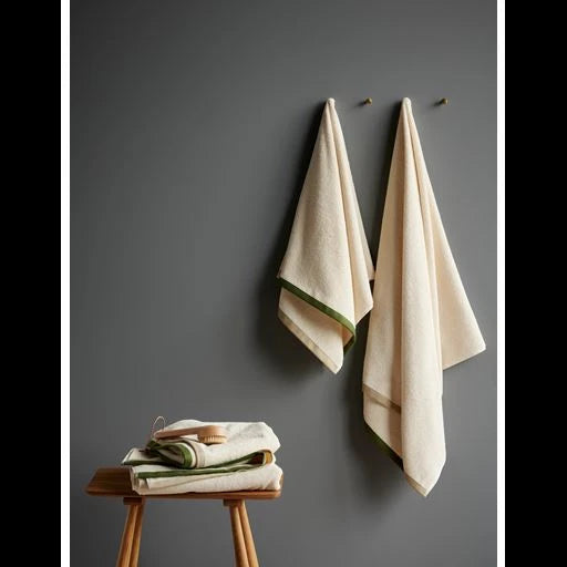 Contrast Hand Towel 70x140 cm