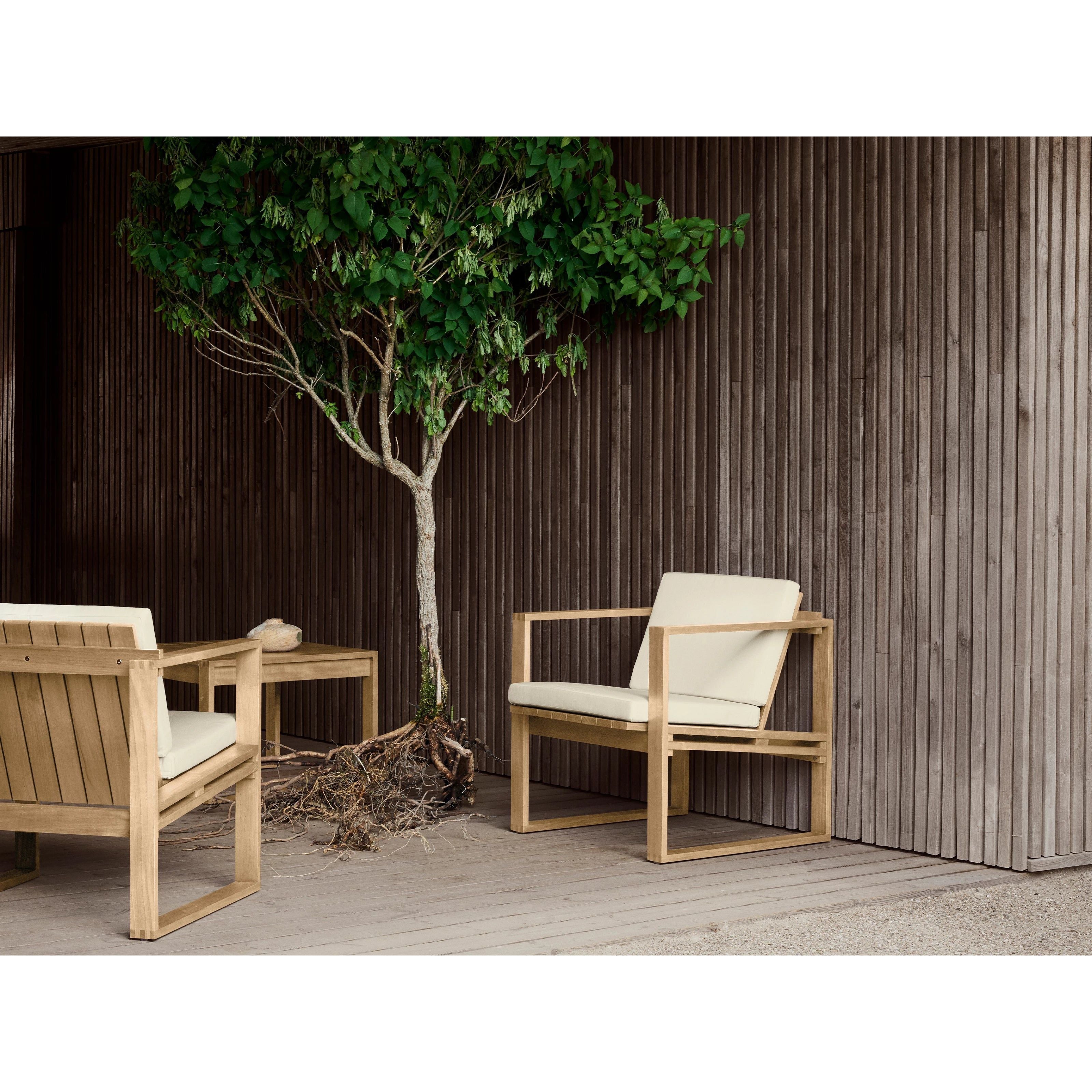 BK16 Outdoor Side Table