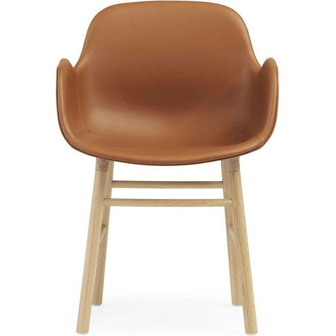 Photo of Form Armchair - Fuldt Polstret Træ - Spisebordsstol - Frame: Oak / Ultra Leather - L: 56 X D: 52 X H: 80 X Sh: 44 Cm