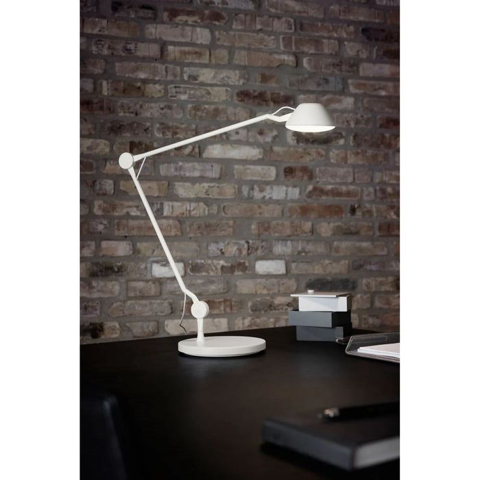 Photo of AQ01 Table Lamp