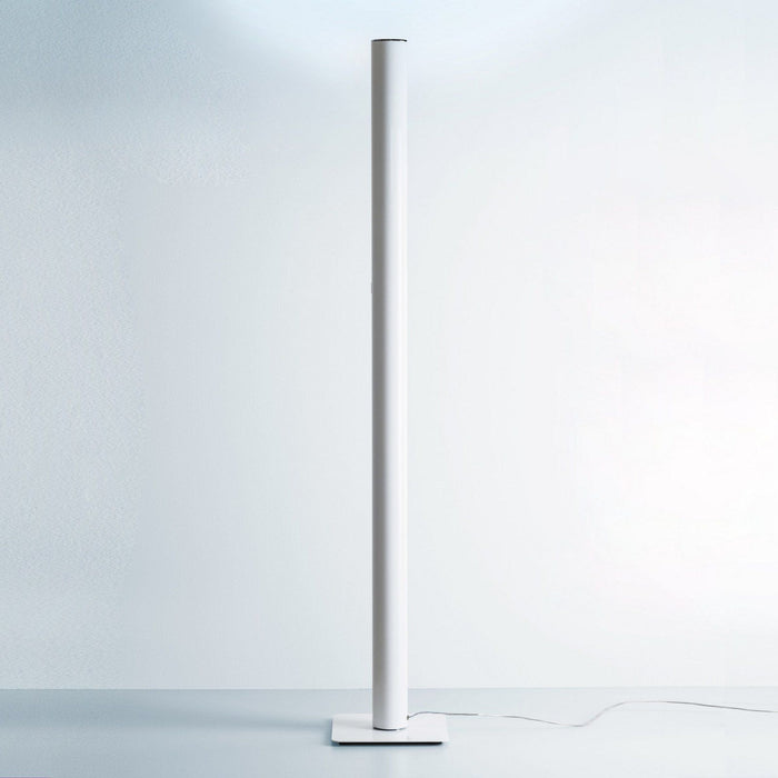 Photo of Ilio Floor Lamp 5000k