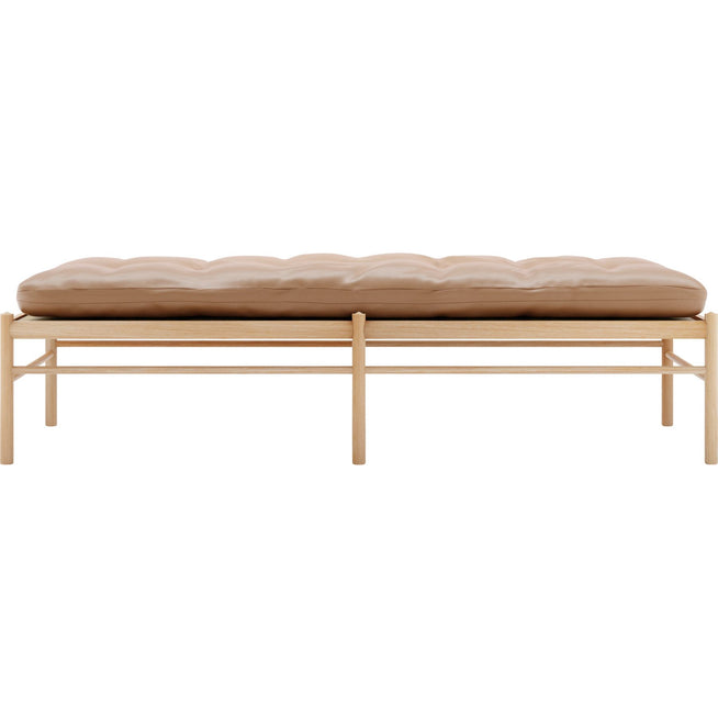 Photo of Carl Hansen - OW150, Oiled Oak, Leather Group C Sif