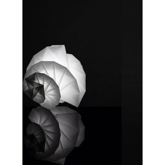 Photo of In-A Mendori BirdSlampa - Bourdslampore - Issei Miyake - Vit