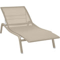 Alizé Sunlounger Nutmeg - Sun loungers & loungers - Pascal Mourgue - Metal