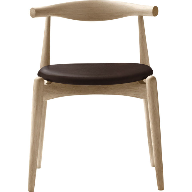 Photo of Carl Hansen - Ch20, Soaped oak, Leather group B Thor - 306 - Dining chairs - Hans J. Wegner - Wood