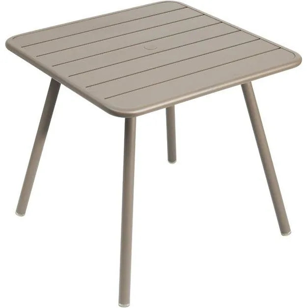 Photo of Luxembourg Table 80x80 Cm Poppy 67 - Matbord Utomhus - Frédéric Sofia - Röd - Metall