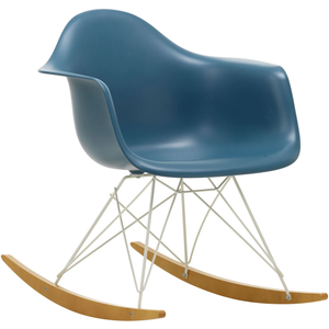 Eames Plastic Armchair Rar - 83 Sea Blue - White Base - Golden Maple - Matstolar - Charles & Ray Eames - Blå - Metall/trä/plast
