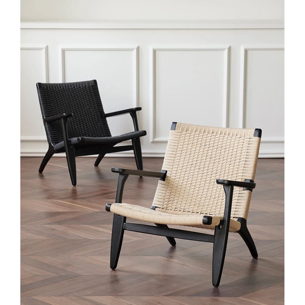 CH25 Lounge Chair 1