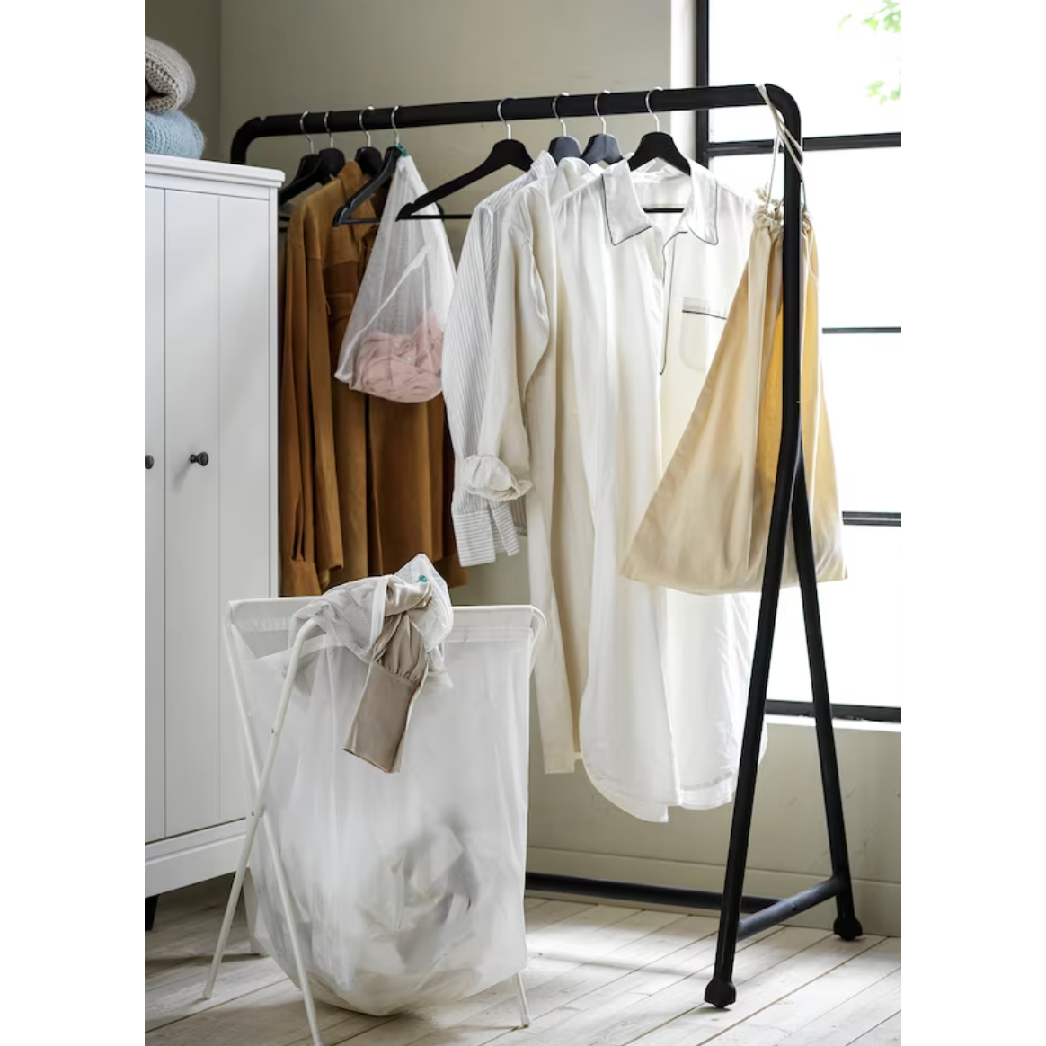 TURBO Clothes Rack