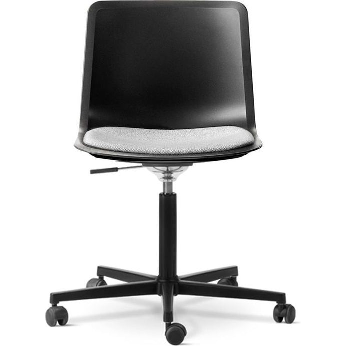 Photo of Pato Office Chair 4021 By Welling/ludvik - Seat Upholstery - Black/Hallingdal 130 - W69 X D62,5 X H77-89 X Sh44-56 Cm