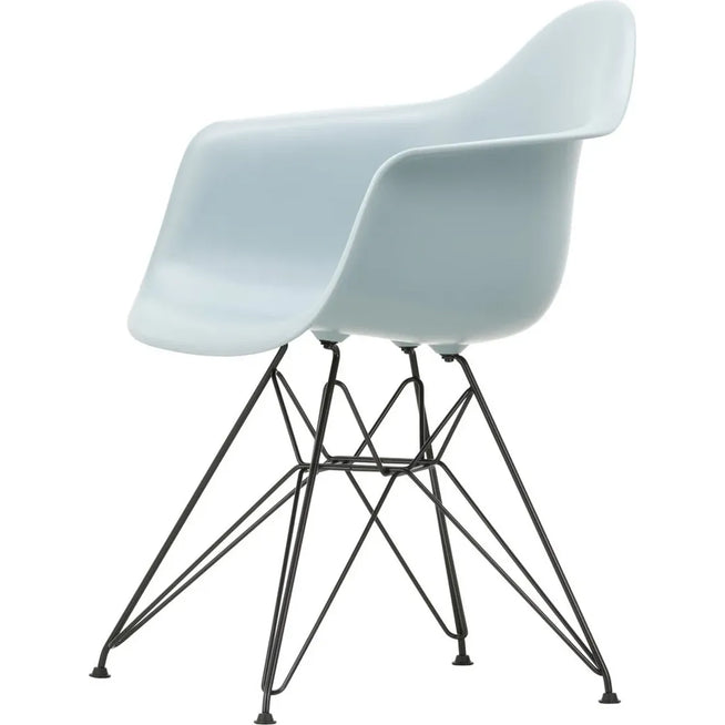 Photo of Eames Plastic Armchair Dar - 23 Ice Grey - Basic Dark Base - Matstolar - Charles & Ray Eames - Grå - Metall/plast