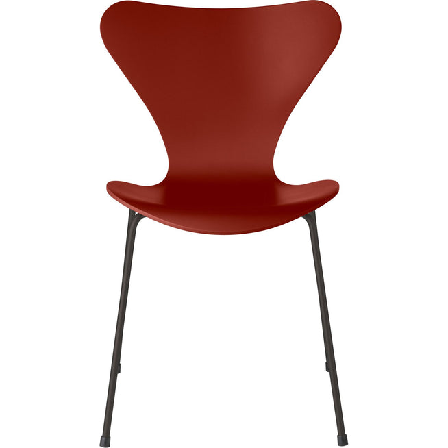 Photo of 3107 Seven, Coloured Ash, Venetian Red, Underframe Warm Graphite - Dining chairs - Arne Jacobsen - Red - Metal/wood