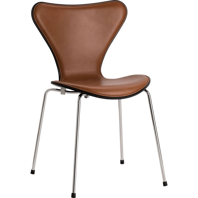 Photo of 3107 Sjuan - Front cover, Black, Leather, Elegance Walnut - Dining chairs - Arne Jacobsen - Brown - Leather/metal/wood