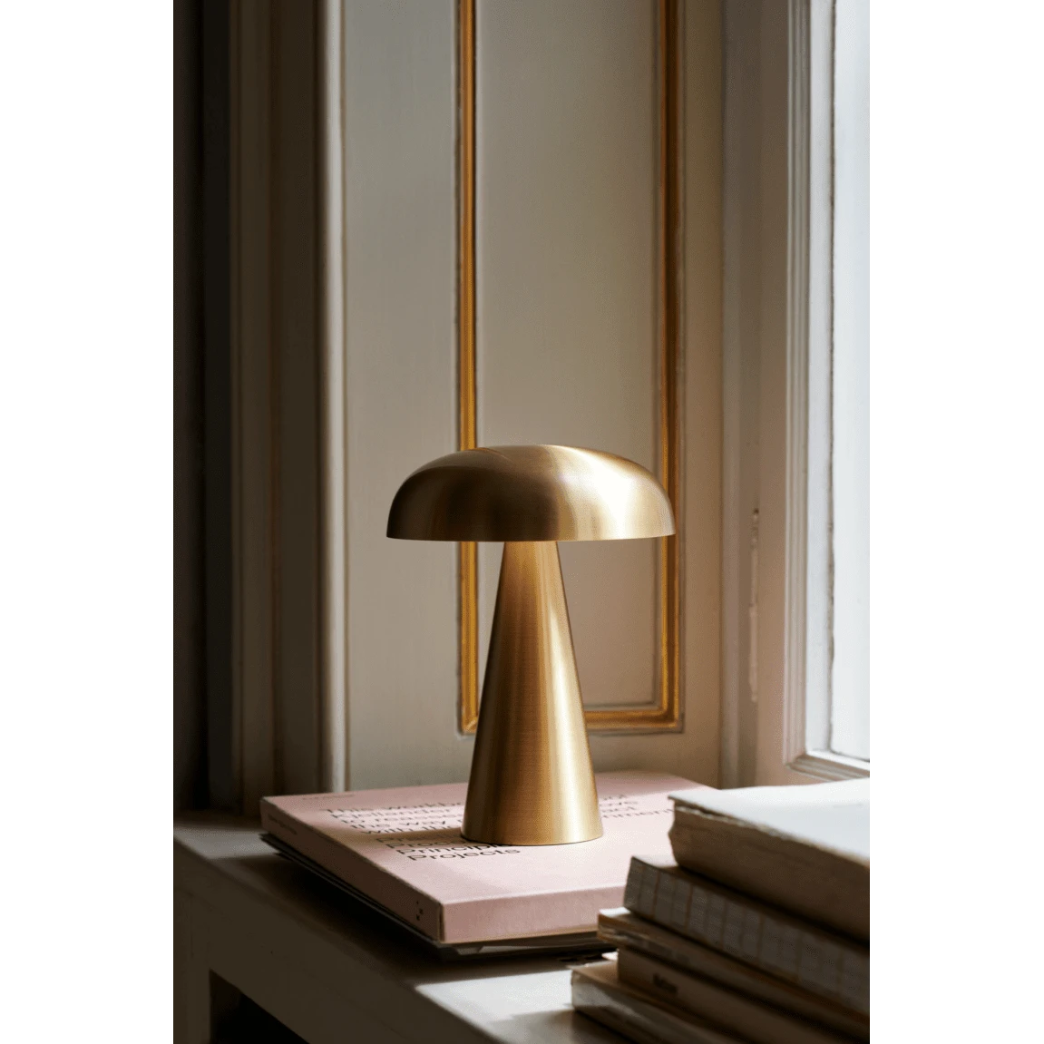 Como SC53 Portable Table Lamp