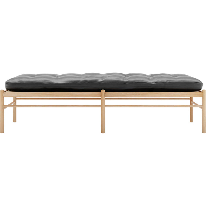 Photo of Carl Hansen - OW150, Oiled Oak, Leather Group C Sif