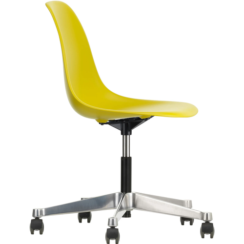 Photo of Eames Plastic Chair Pscc - 34 Mustard - Castors Soft - Skrivbordsstolar - Charles & Ray Eames - Gul