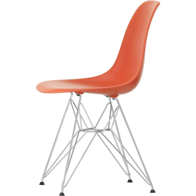 Photo of Eames Plastic Chair Dsr - 03 Poppy Red - Chrome Base - Matstolar - Charles & Ray Eames - Röd - Metall/plast