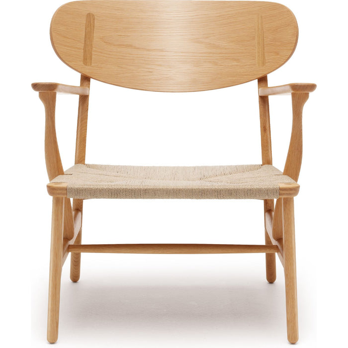 Photo of Carl Hansen - Ch22, Lacquered Oak, Chord Natural - Armchairs - Hans J. Wegner - Wood - Natural material/wood