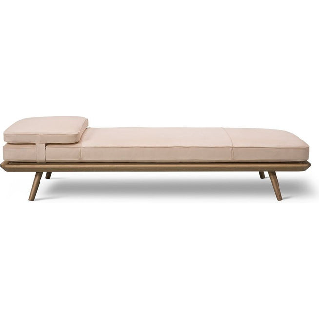 Photo of Spine Lounge Suite Daybed 1700