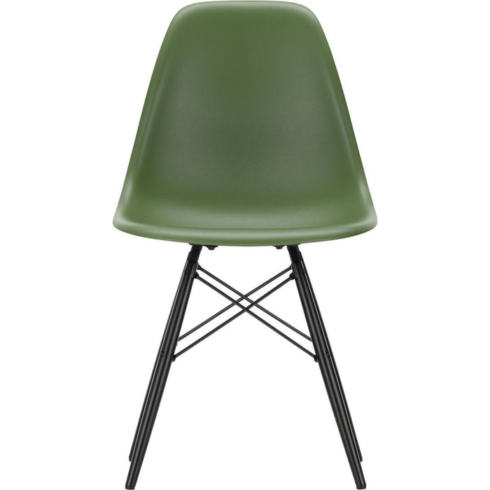 Eames Plastic Chair Dsw - 48 Forest/black Maple - Matstolar - Charles & Ray Eames - Grön - Metall/trä/plast
